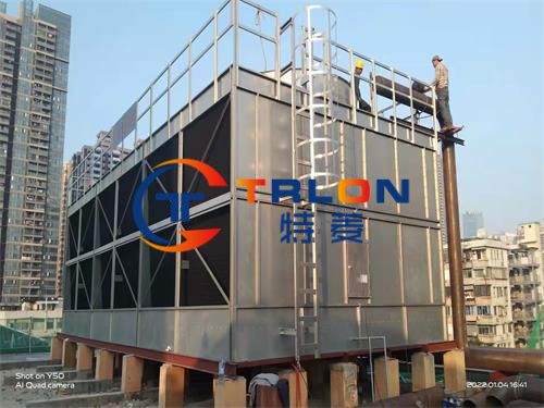 冷卻塔中的水溫越來越高