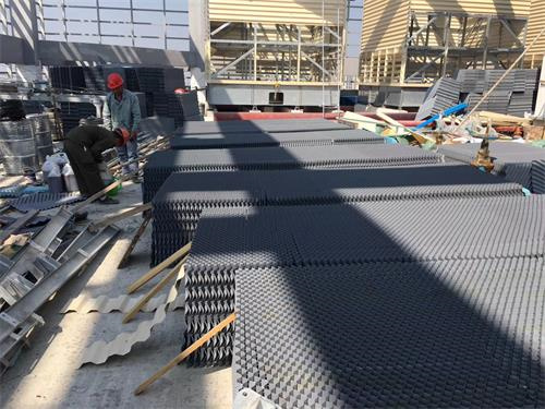 冷卻塔應(yīng)用領(lǐng)域介紹讓大家知道冷卻塔維修的重要性